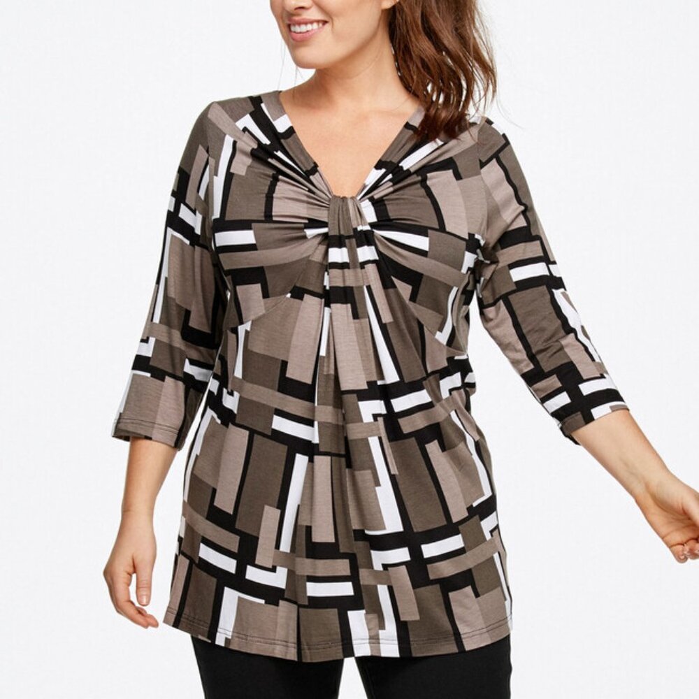 1X Ellos Tan and Black Rayon/spandex three quarter sleeve top